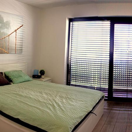 דירות ברטיסלאבה New 1 Bdr, W/Private Parking מראה חיצוני תמונה